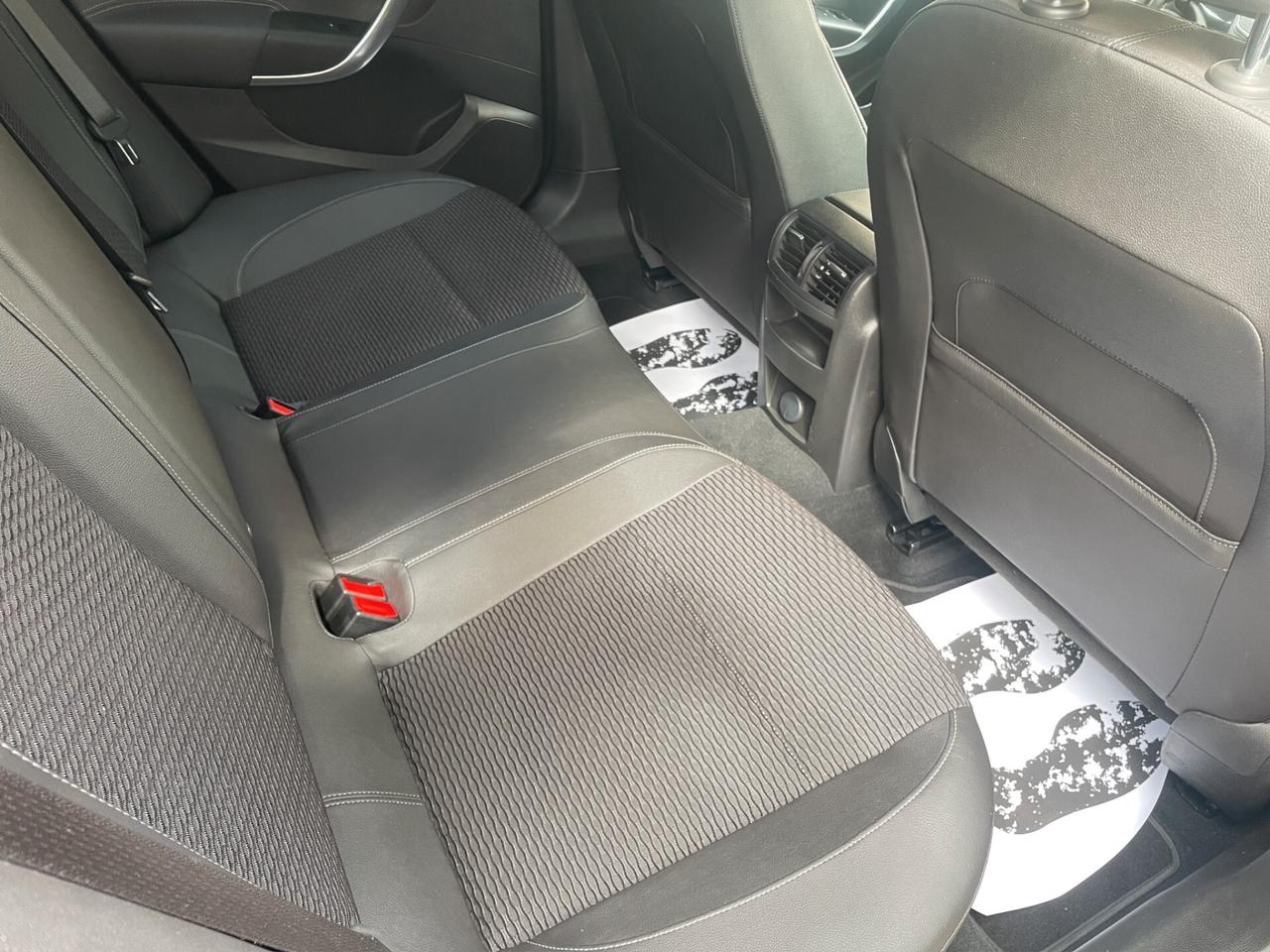 Opel Insignia AUTOMATICA - EURO 6