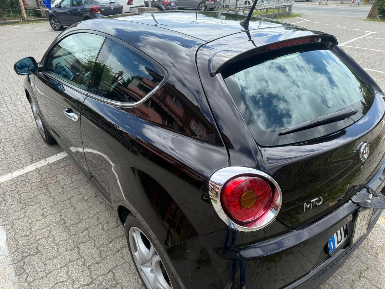 Alfa Romeo MiTo 1.4 T 120 CV GPL Distinctive Sport Pack