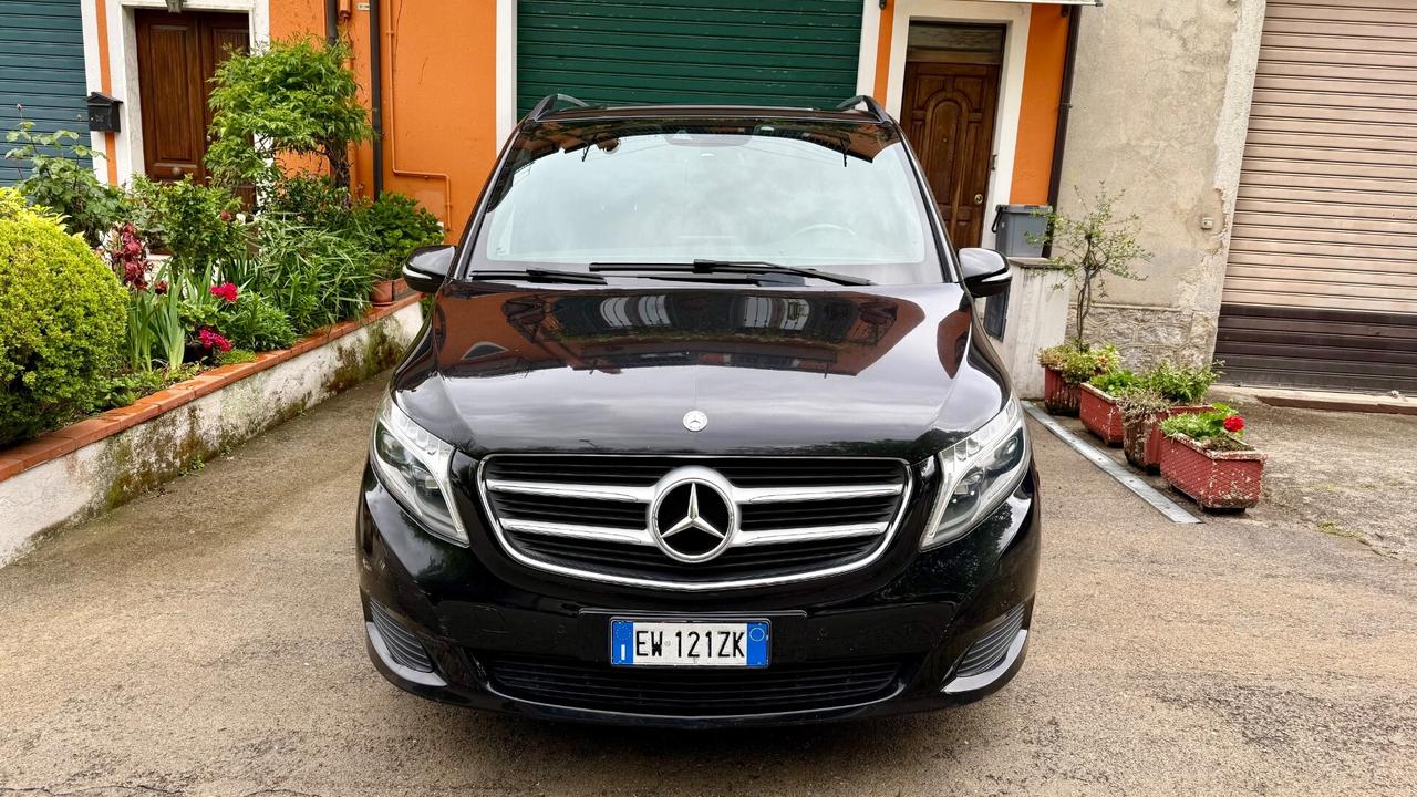 Mercedes-benz V 220 CDI Executive 8 posti