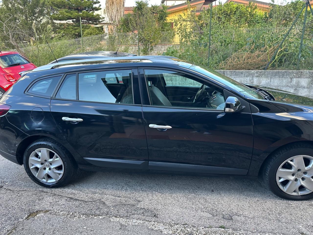 Renault Megane Mégane C-C 1.5 dCi 110CV