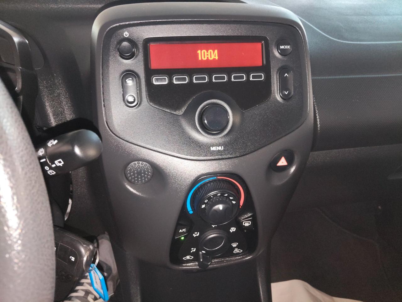 Toyota Aygo Connect 1.0 VVT-i 72CV 5 porte x-business light