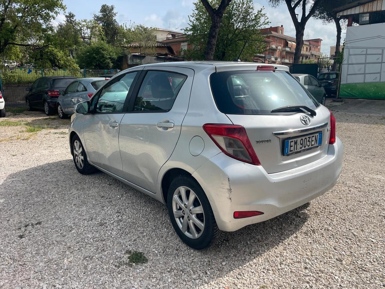 Toyota Yaris 1.4 D-4D 5 porte Lounge