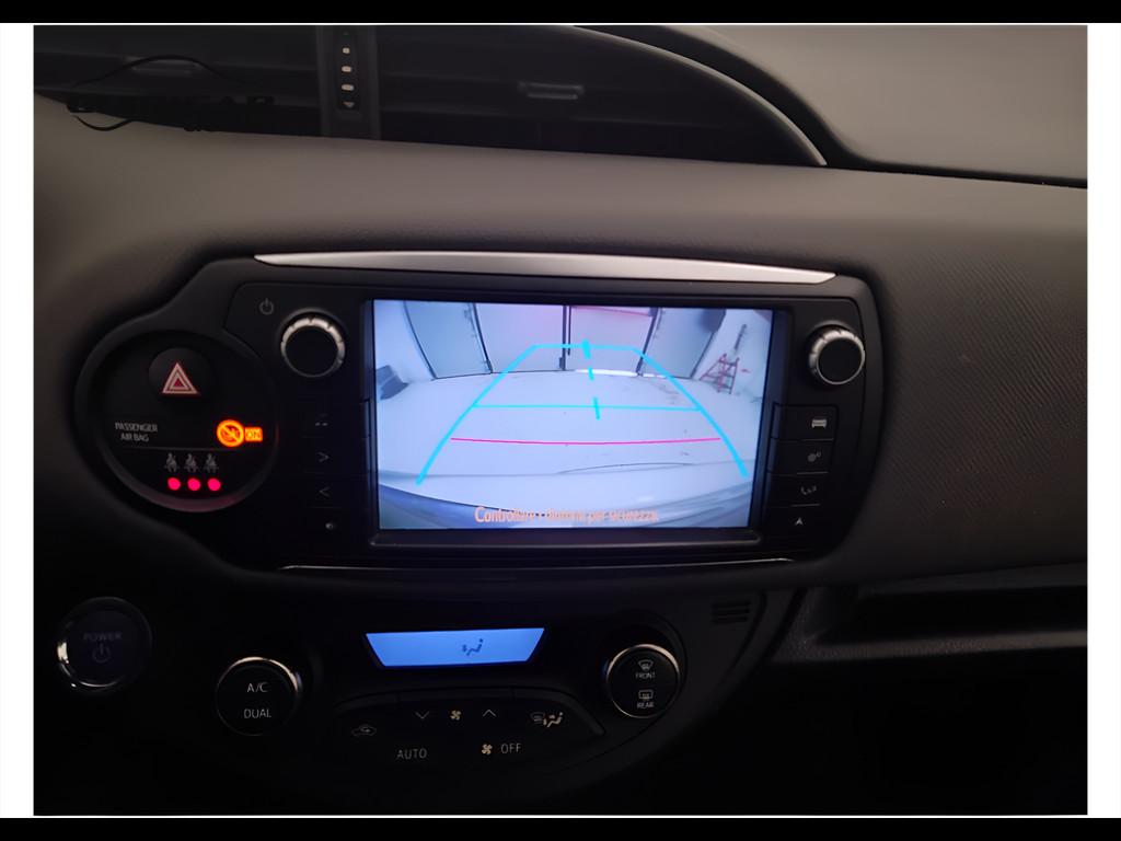 TOYOTA Yaris III 2015 - Yaris 5p 1.5h Active my16