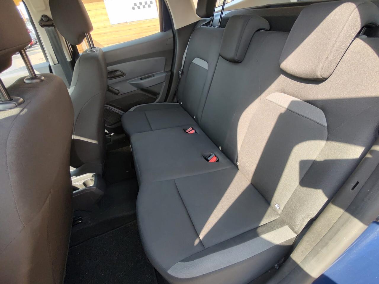 Dacia Duster 1.0 TCe 100 CV 4x2 Essential74 KW, 101, BENZINA\GPL, OK NEOPATENTATI, GARANZIA L.12 MESI