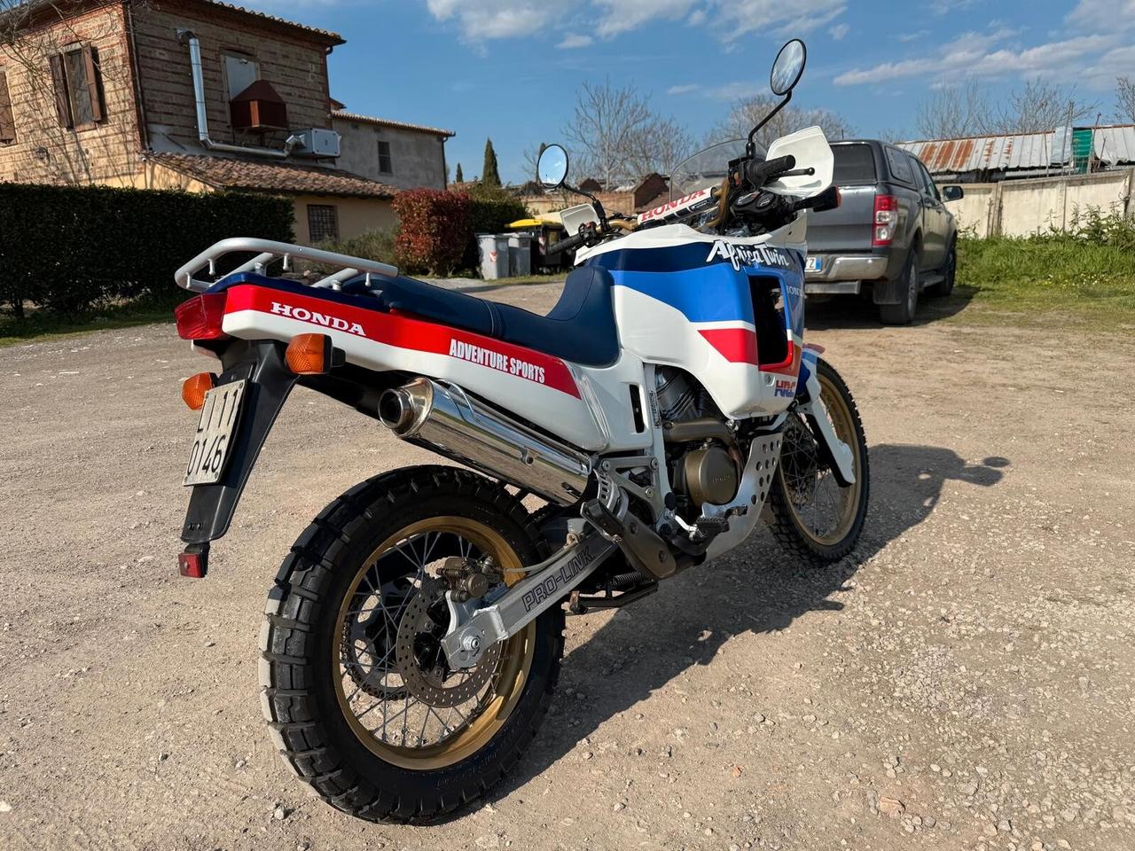 Honda XRV 650 Africa Twin RD03