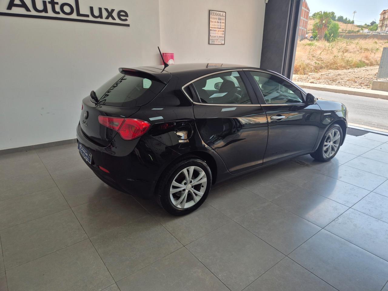 Alfa Romeo Giulietta 1.6 JTDm-2 105 CV Distinctive
