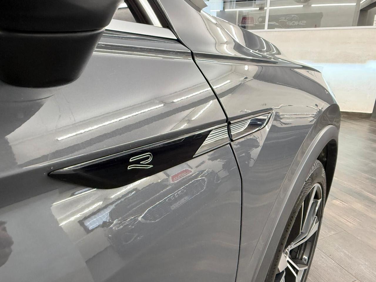 Volkswagen Tiguan 2.0 TDI 150 CV SCR DSG R-Line