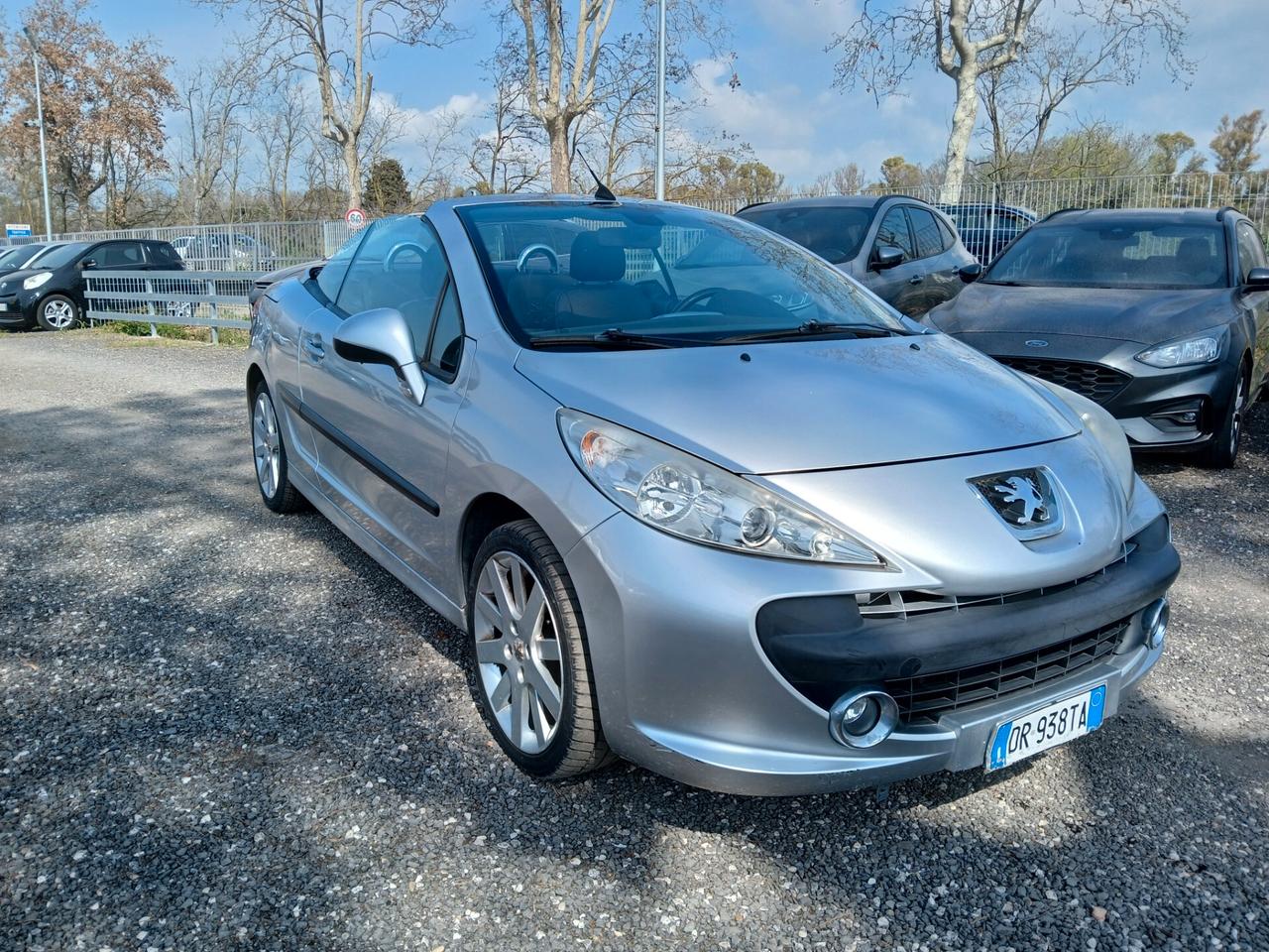 Peugeot 207 1.6 VTi 120CV CC Féline