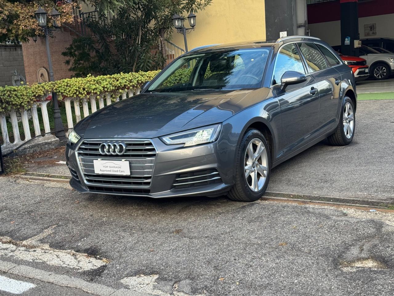 Audi A4 2.0 TDI 122 CV S tronic line edition
