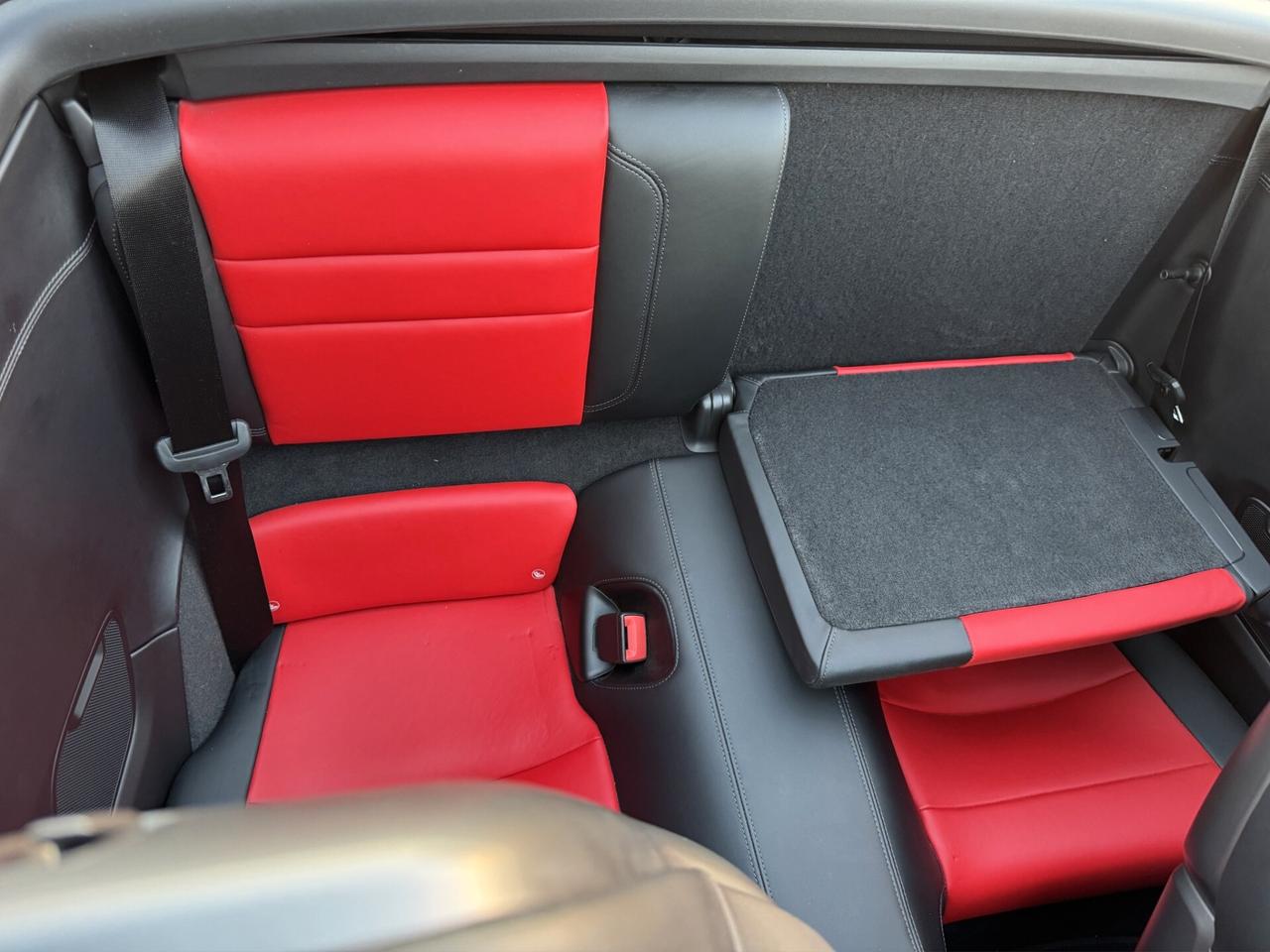 Porsche 911 Carrera Cabriolet 992