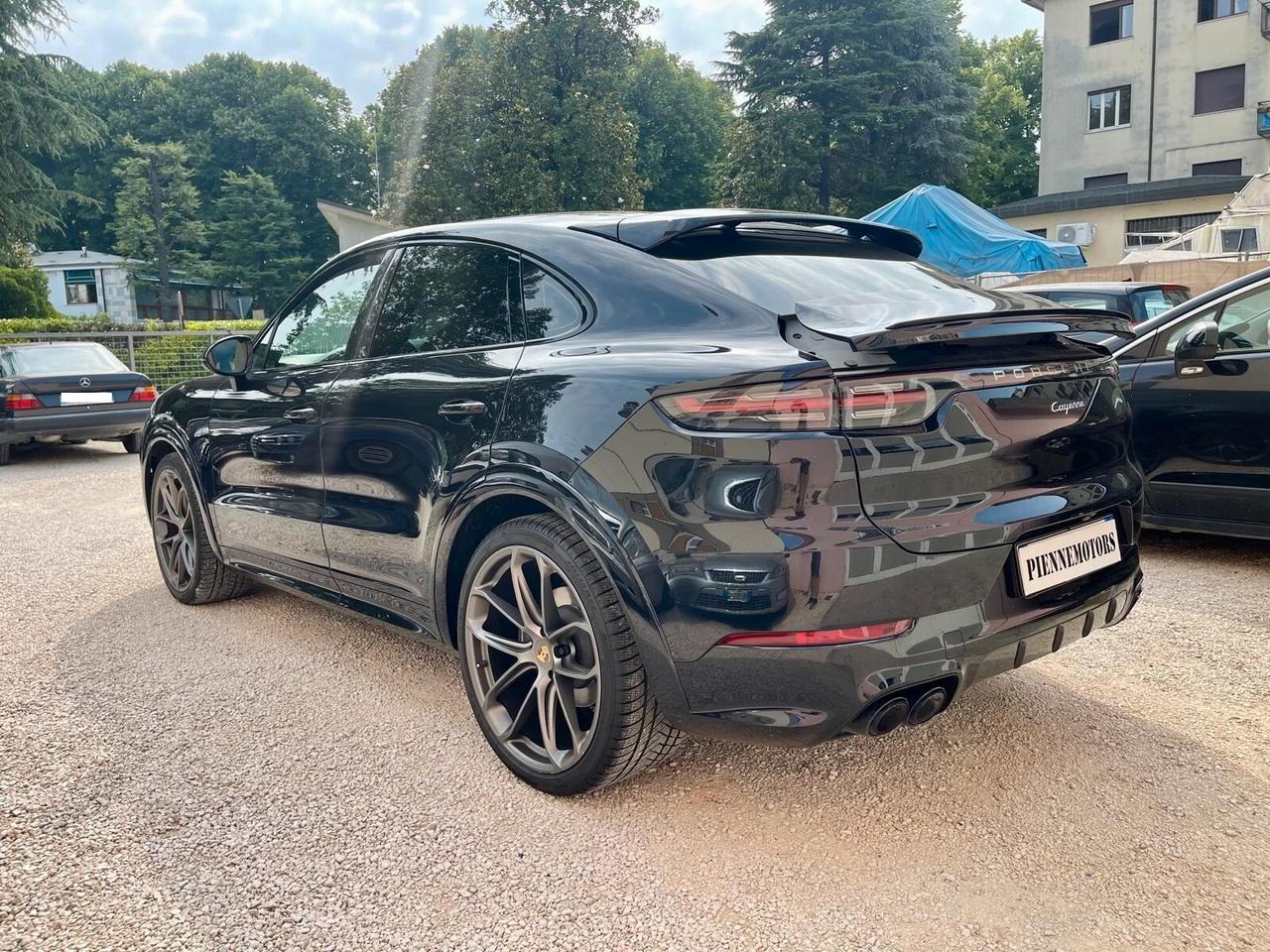 Porsche Cayenne Coupé kit GTS TAGLIANDI UFFICIALI