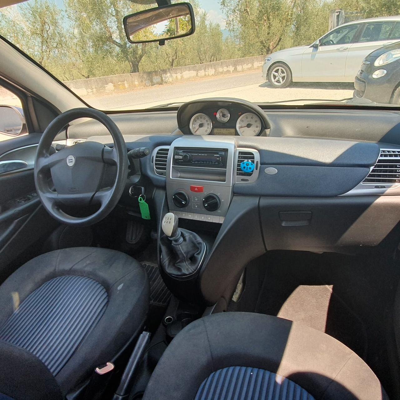 Lancia Ypsilon 1.2 COMMERCIANTI DEL SETTORE