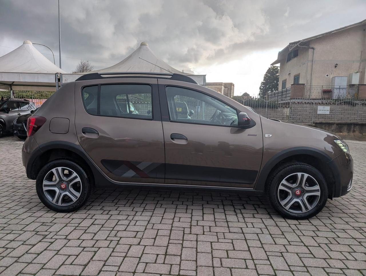 DACIA SANDERO STEPWAY TECHROAD 900TCE 90CV SOLO 35.000KM - ANCHE SENZA BUSTA PAGA