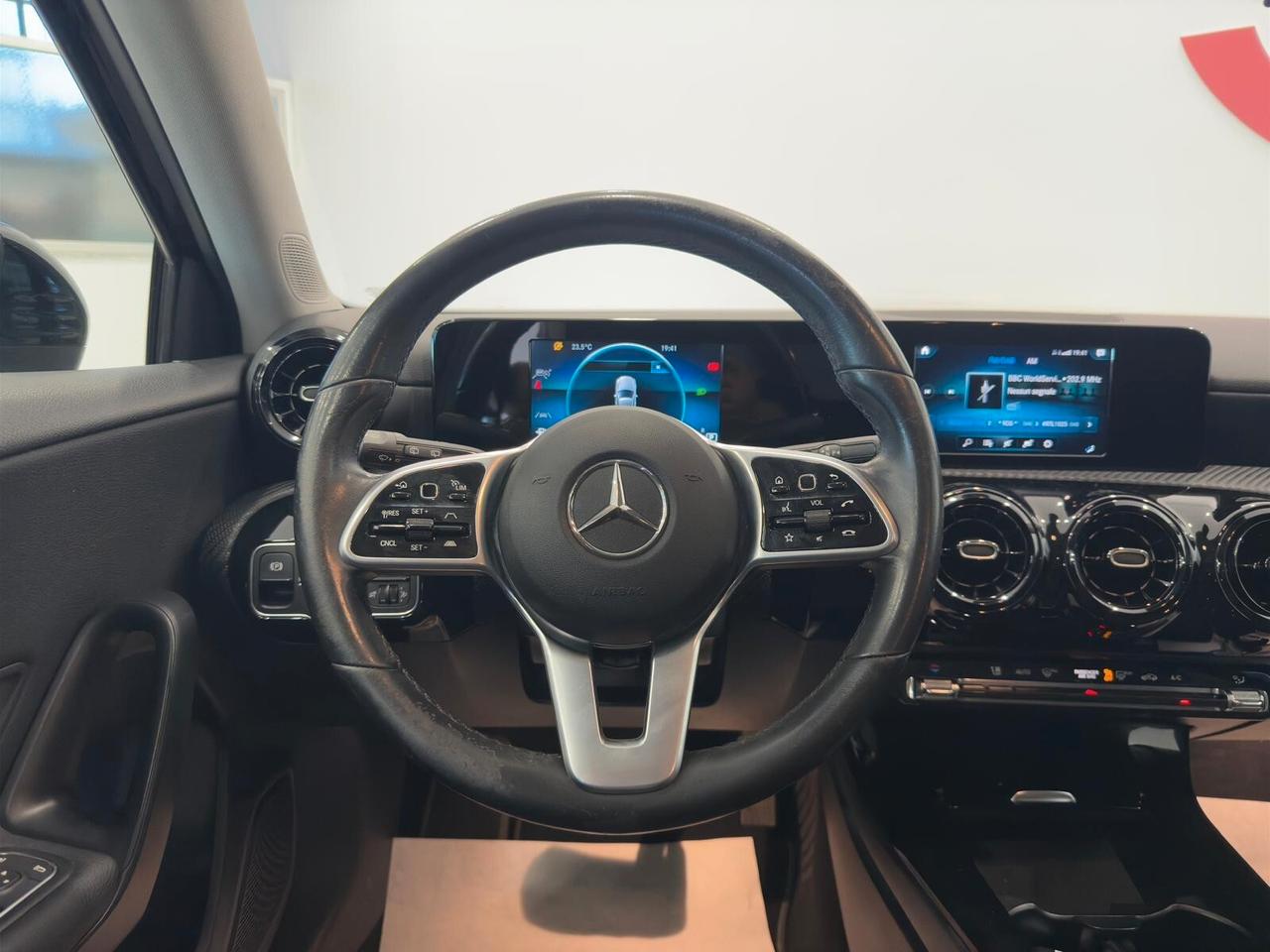 Mercedes-benz A 180 d Automatic Business