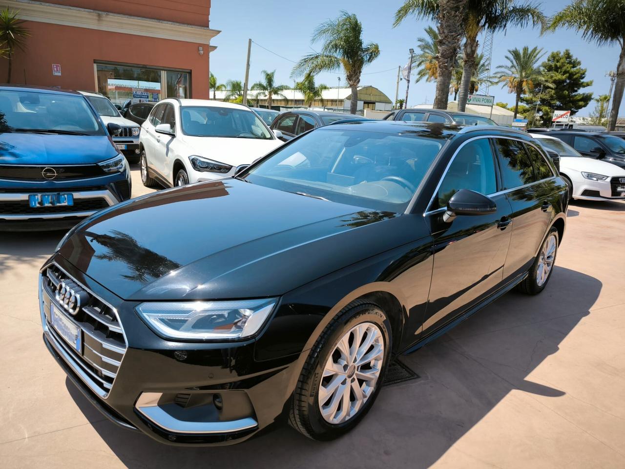Audi A4 Avant 30 TDI/136 CV S tronic Business Advanced