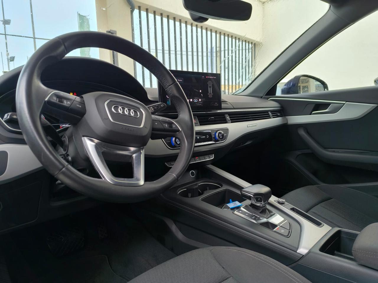 Audi A4 allroad 40 S tronic Identity Contrast 2021