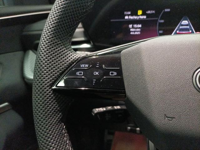 AUDI Q5 40 TDI 204 CV quattro S tronic Identity Black