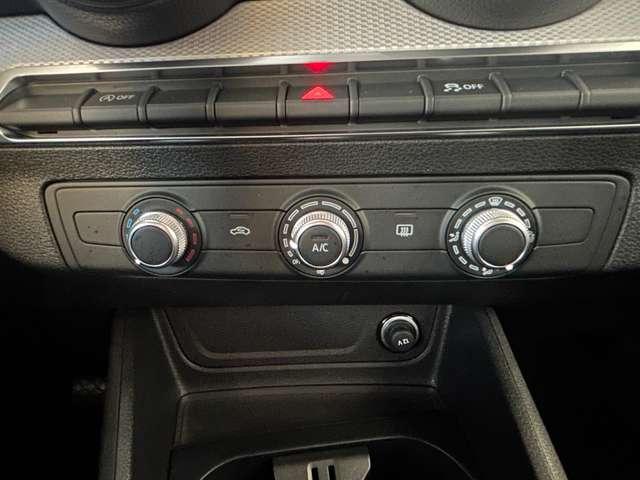 Audi Q2 30 TFSI Business Advanced