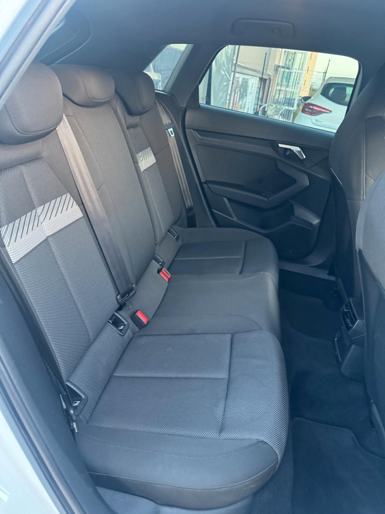 Audi A3 SPB 35 TDI S line edition