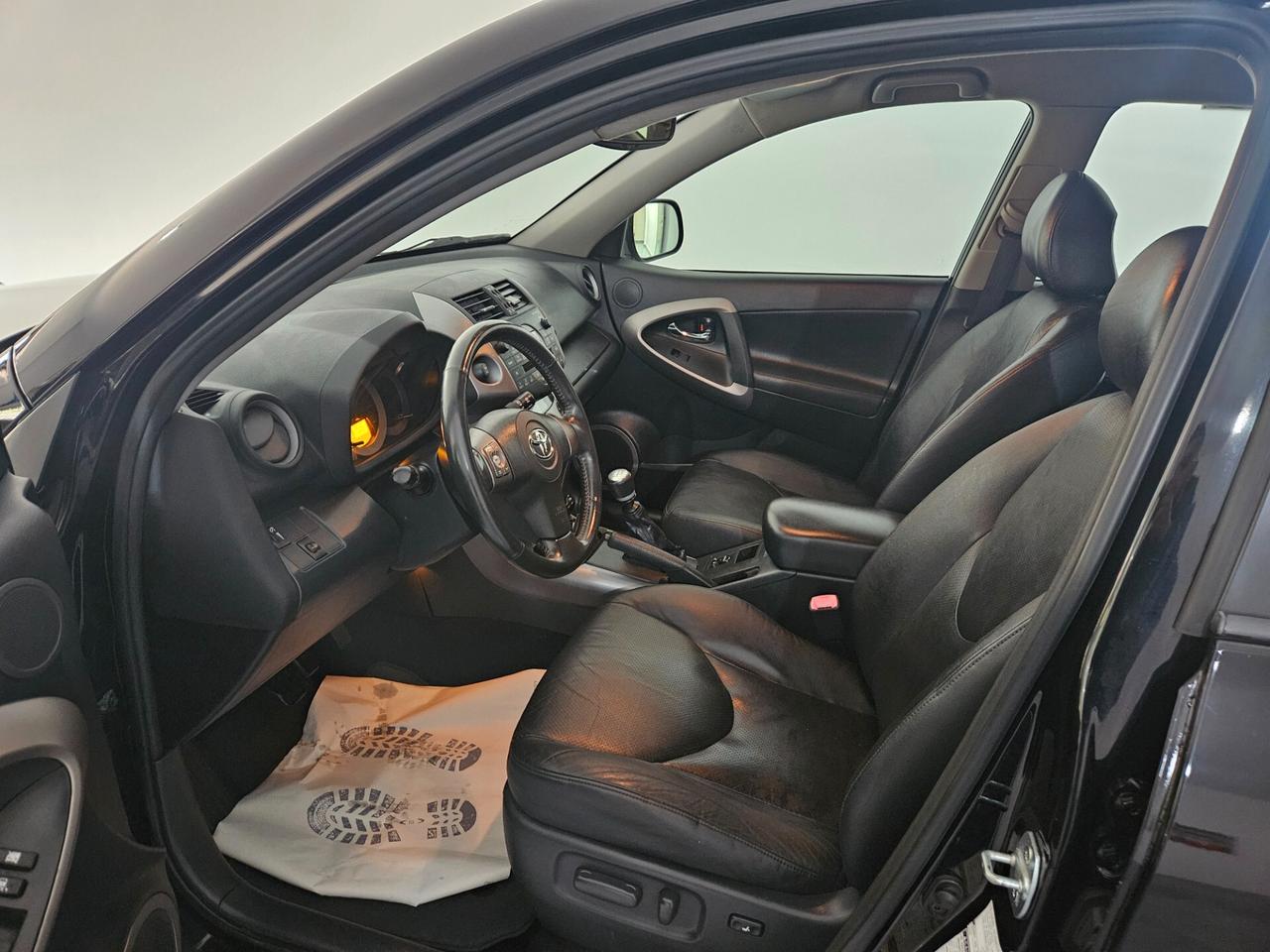 Toyota RAV 4 RAV4 2.2 D-4D 136 CV Luxury