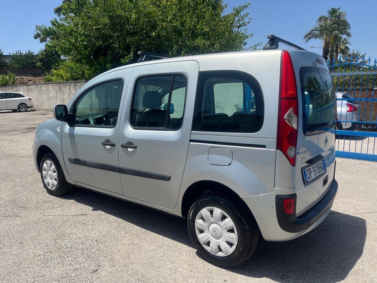 Renault kangoo 5P-1.5 dci- 2008