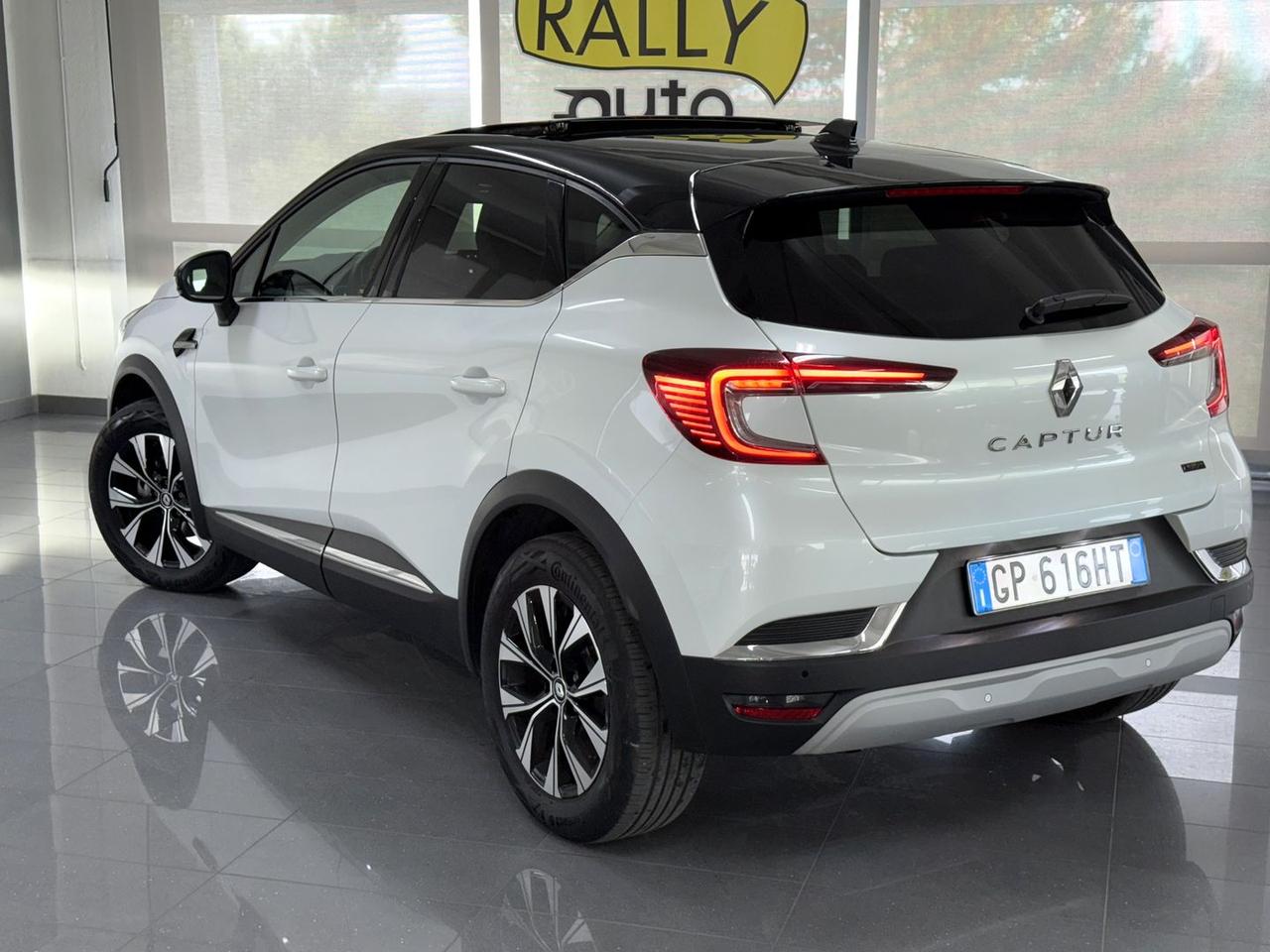 Renault Captur Techno E-TECH 145 HEV #6657
