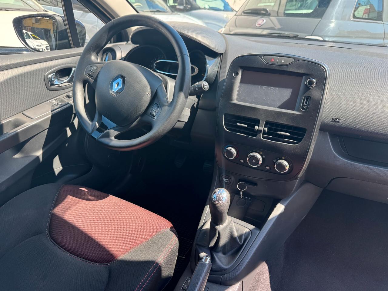 Renault Clio 1.2 75CV GPL 5 porte Live NAVI GARANZIA 12 MESI