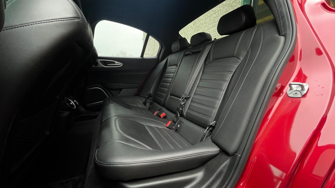 ALFA ROMEO GIULIA 2.2 TURBODIESEL VELOCE AT8 Q4 210CV - FULL LED, PELLE, SEDILI RISCALDATI