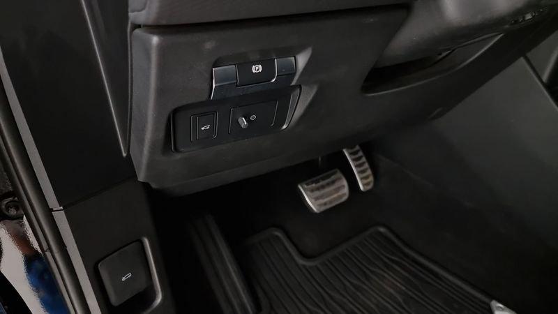 Land Rover RR Evoque 2.0D I4-L.Flw 150 CV R-Dynamic Auto