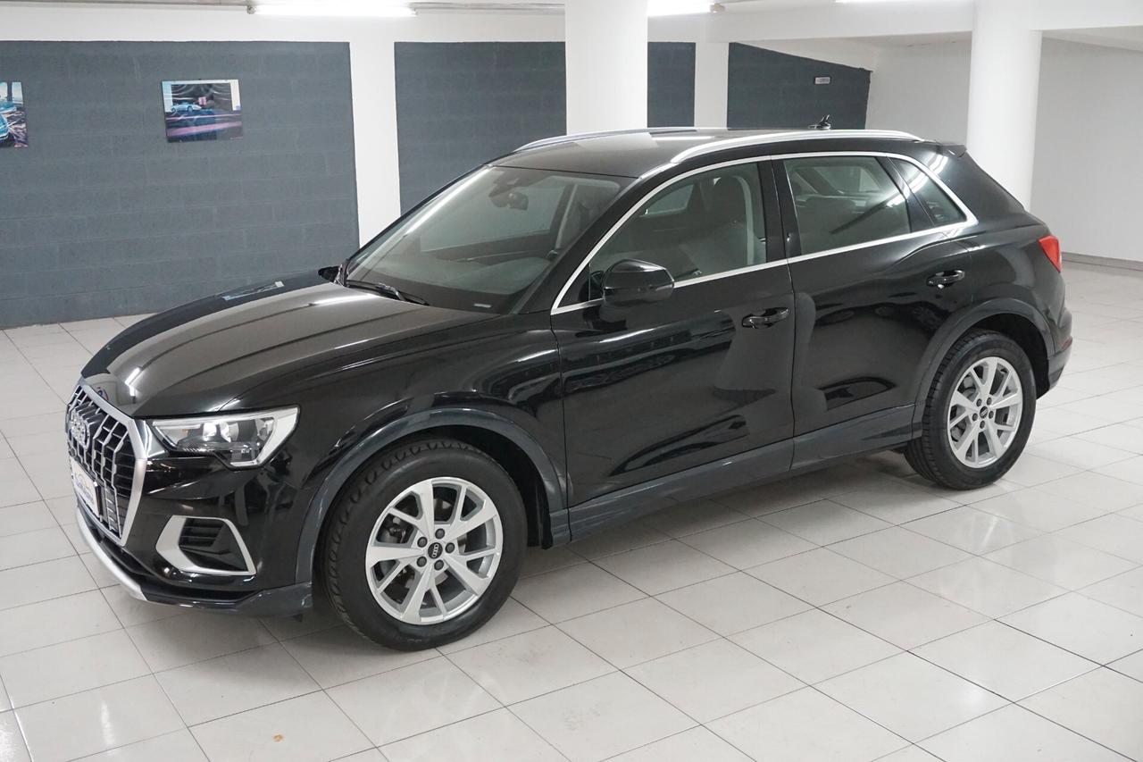 Audi Q3 35 TDI S tronic Business Advanced