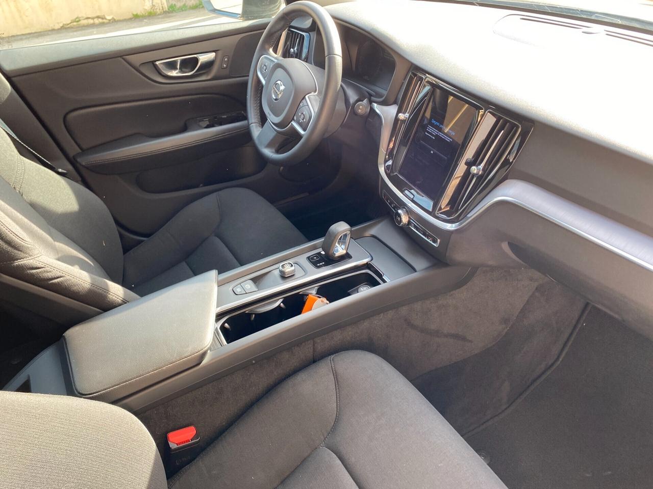 Volvo V60 B3 Geartronic Momentum Business - ibrida