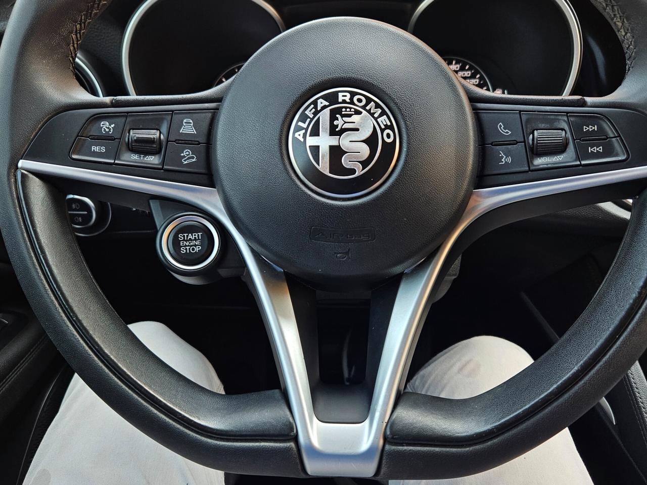 ALFA ROMEO STELVIO 2200 TD CHILOMETRI CERTIFICATI