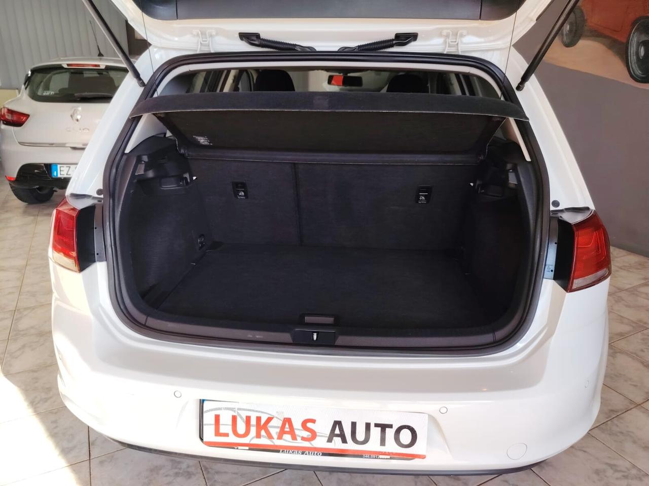 Volkswagen Golf 1.4 benzina metano