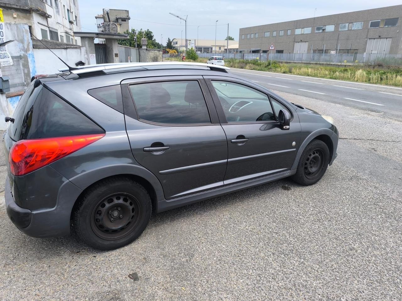 Peugeot 207 1.6 HDi 110CV 5p. XS
