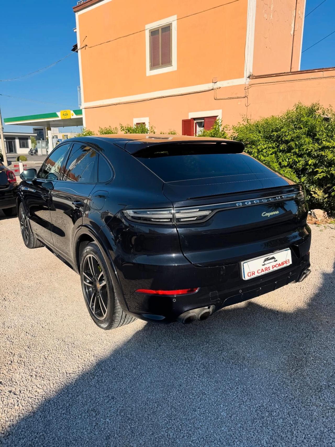 Porsche Cayenne COUPE
