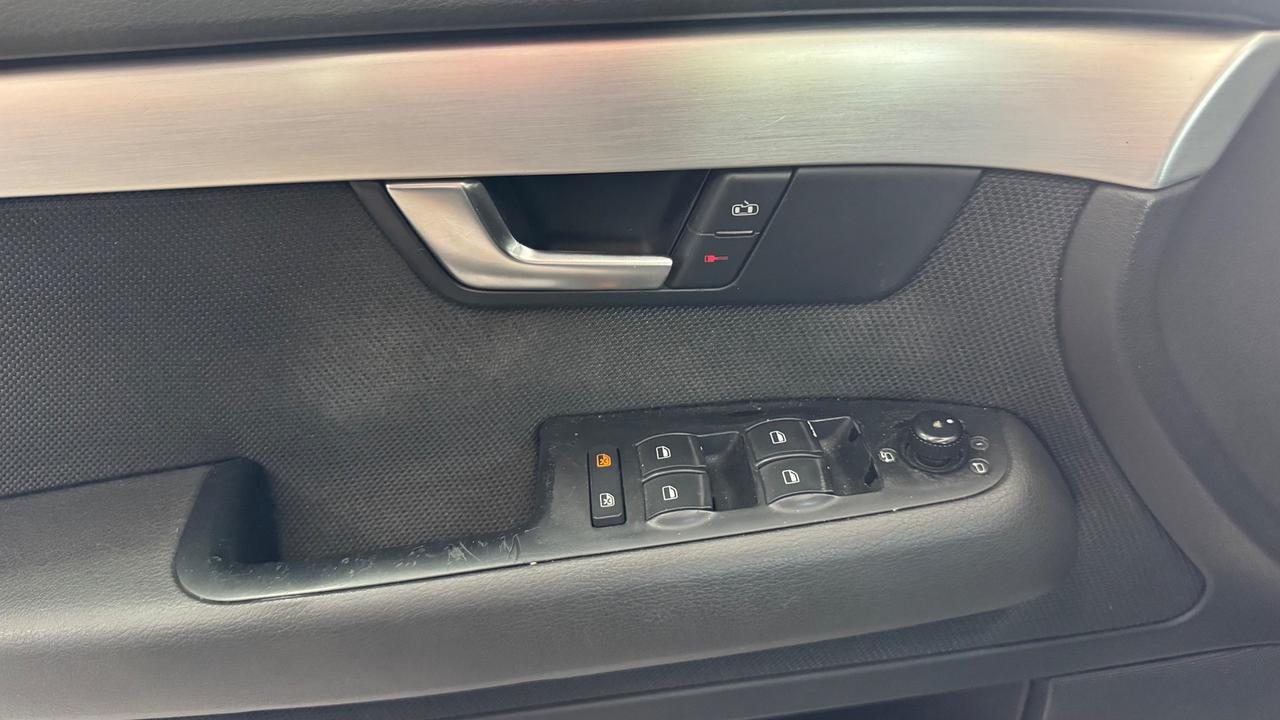 Audi A4 1.9 TDI S-Line-2007