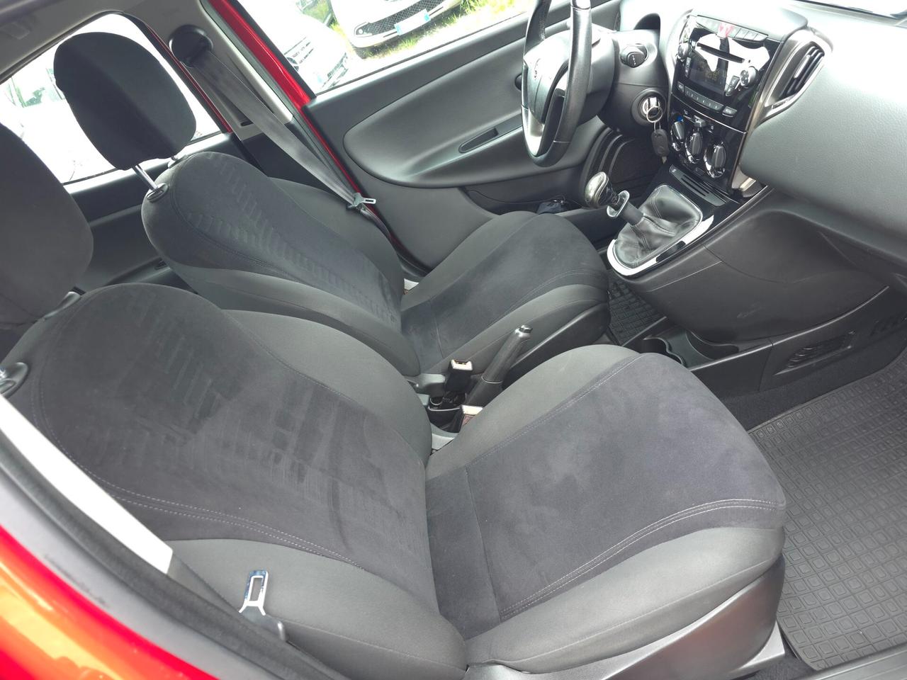 Lancia Ypsilon 1.2 69 CV 5 porte GPL Ecochic Gold