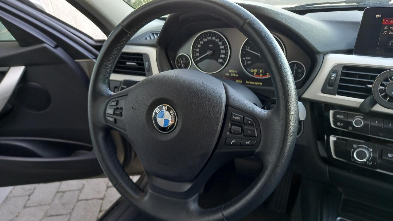 Bmw 318 318d Touring Business Advantage aut.