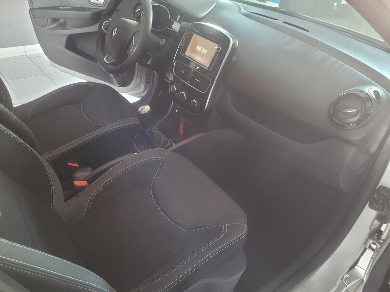 Renault Clio dCi 8V 75 CV 5 porte Moschino Zen