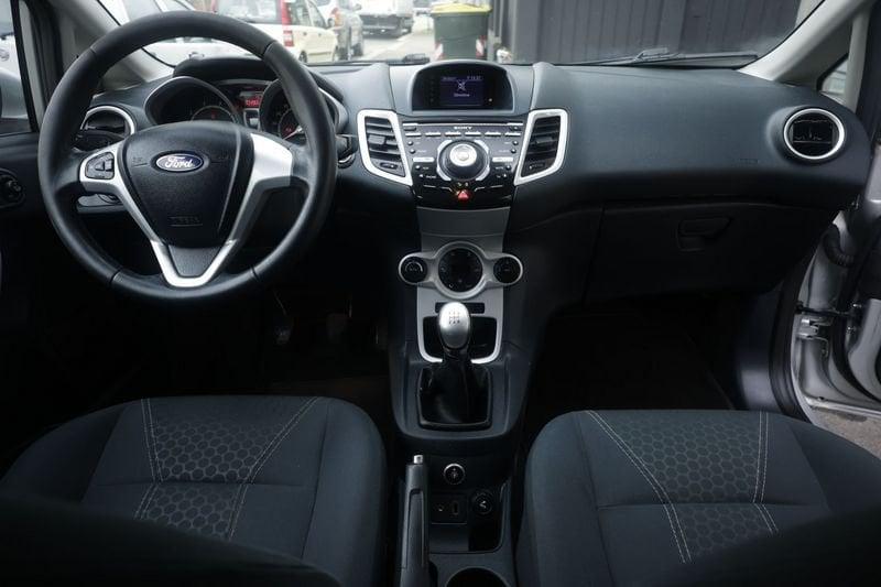 Ford Fiesta Ford Fiesta 1.4 16V 3p. Bz.- GPL Titanium Bs. Unicoproprietario