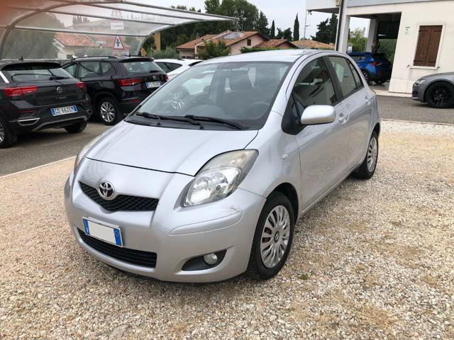 TOYOTA Yaris 1.3 5 porte Sol OK NEOPATENTATI