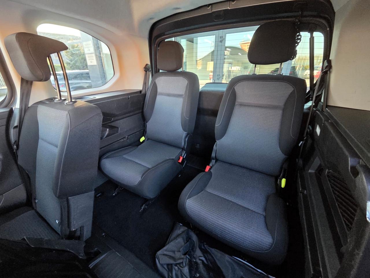 Toyota Proace LOUNGE * 7 POSTI