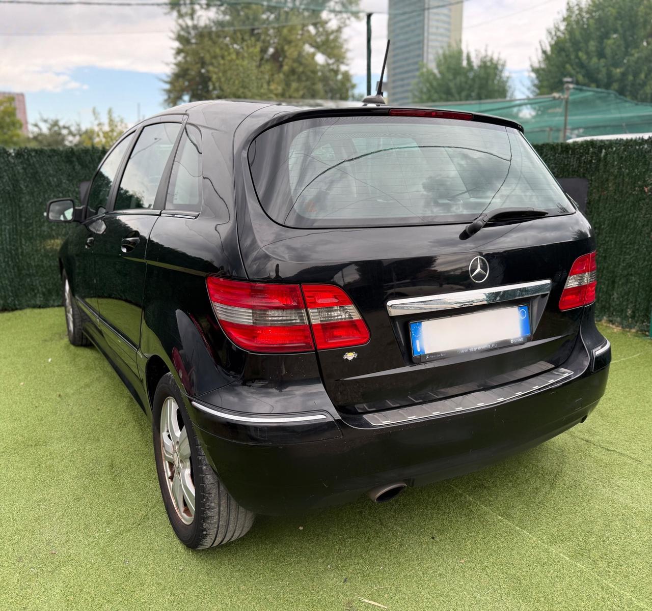 Mercedes B160 GPL 2010 NEOPATENTATI
