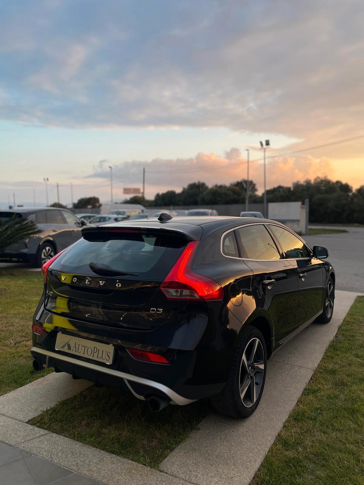 Volvo V40 D3 Geartronic R-design Momentum