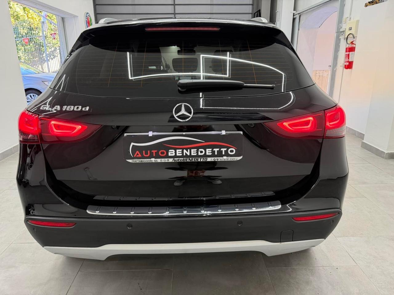Mercedes-benz GLA 180 d Automatic Business Extra 2022