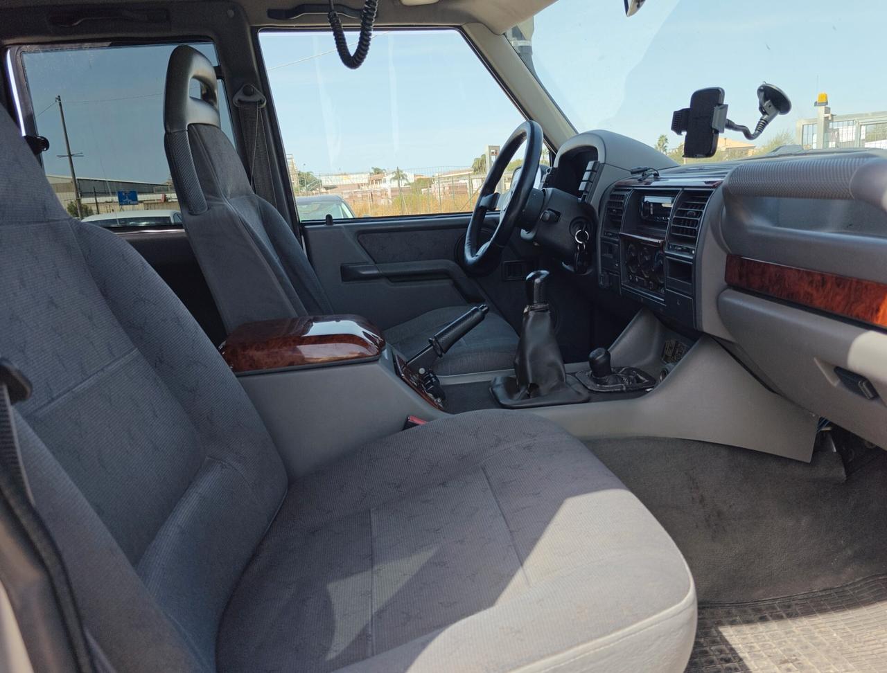 Land Rover Discovery 2.5 Tdi modello 300