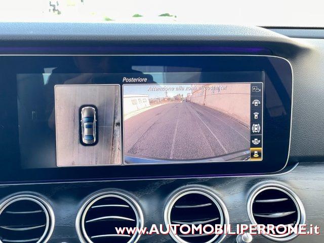 MERCEDES-BENZ E 220 d Sport (Virtual/Navi/Retro/LED)