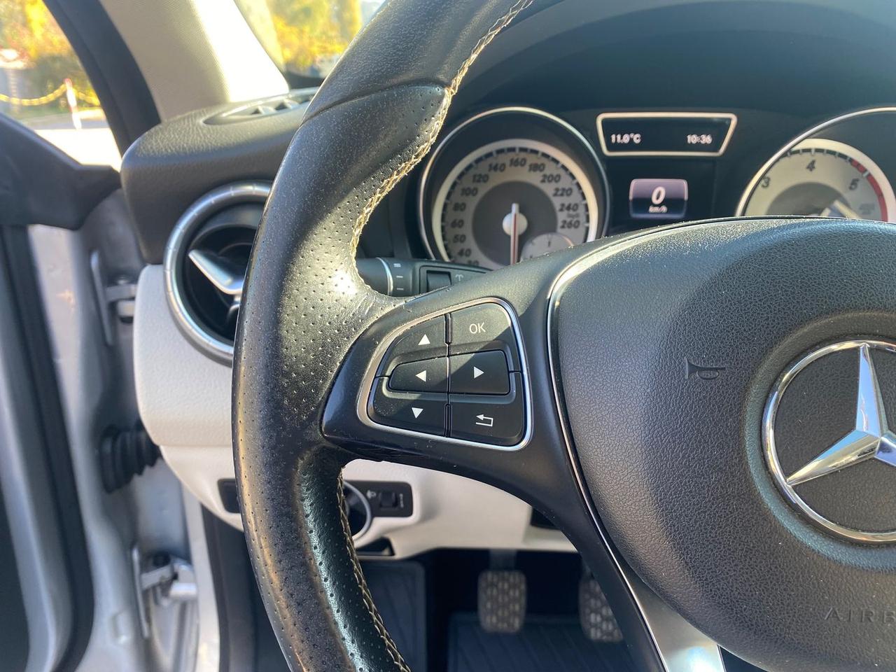 Mercedes-Benz CLA 200 D Premium #7586