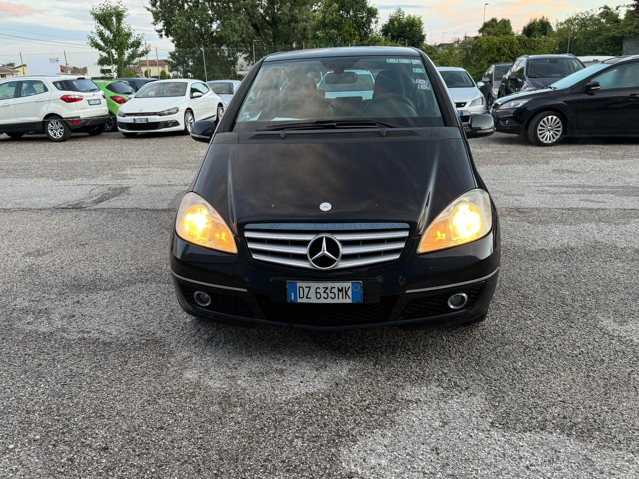 Mercedes-benz A 160 BlueEFFICIENCY Coupé Elegance