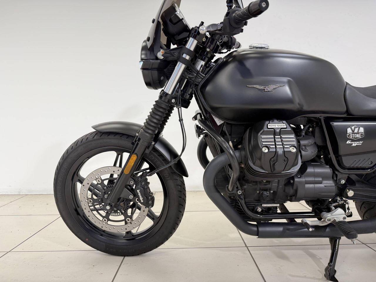 MOTO GUZZI V7 850 Stone Abs